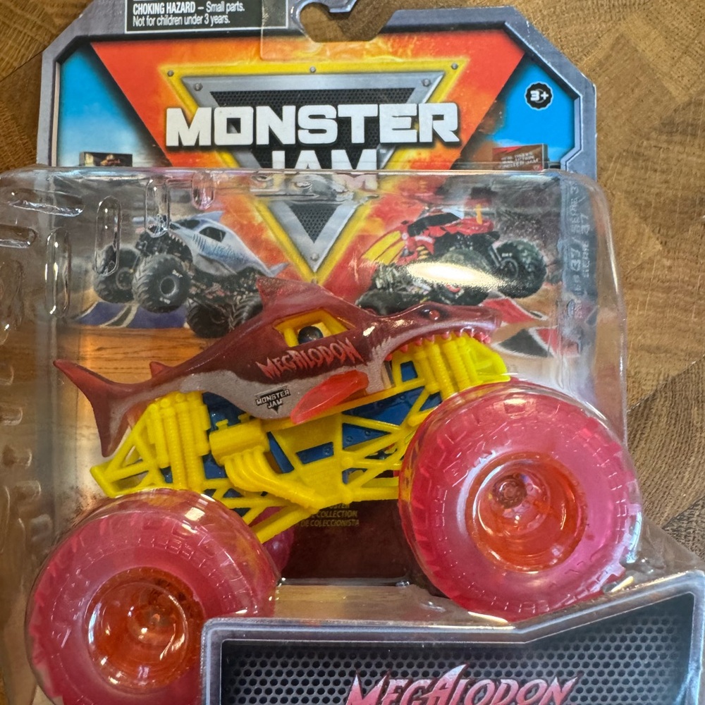 Red Megalodon with red wheels